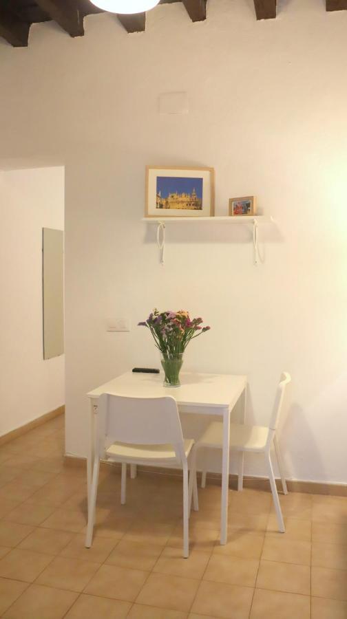 Apartamento Corral De Triana Sevilla Exteriör bild